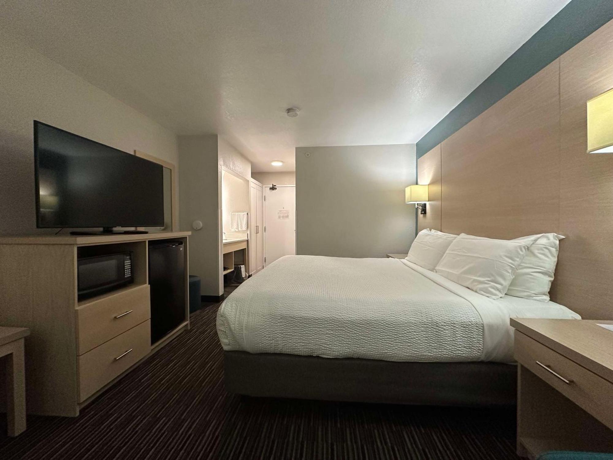 Best Western Watertown Dış mekan fotoğraf